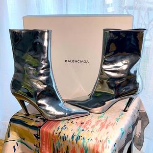 💛 Authentic BALENCIAGA bootie heels with box 💛
